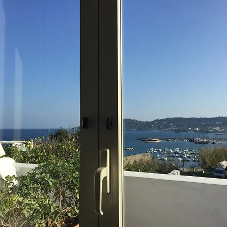 Couette-café Harbour View 3*