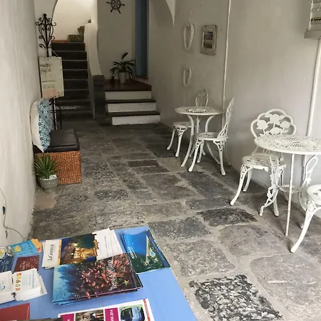 Harbour View Bed & Breakfast 3*