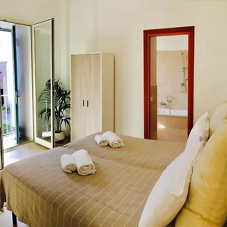 Harbour View Bed & Breakfast 3*