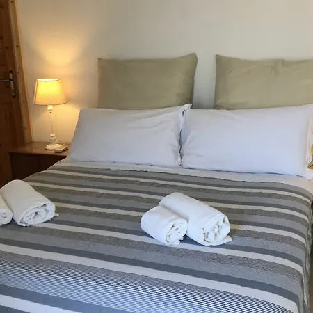 Bed and breakfast Harbour View 3*
