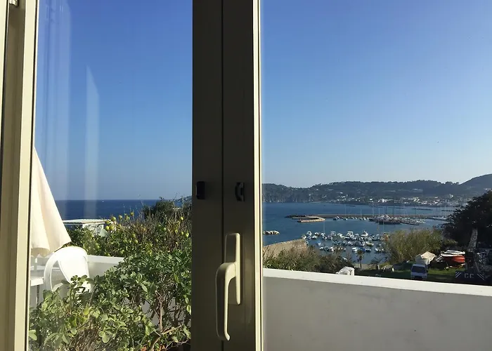 住宿加早餐酒店 Harbour View 3*